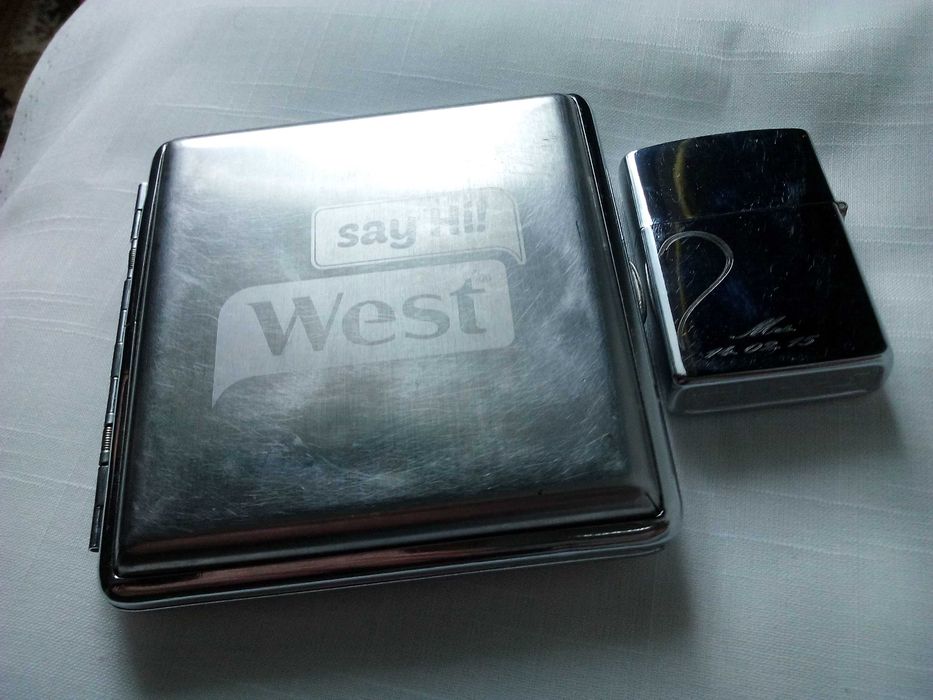 Комплект метални табакера и бензинова запалка STAR-I