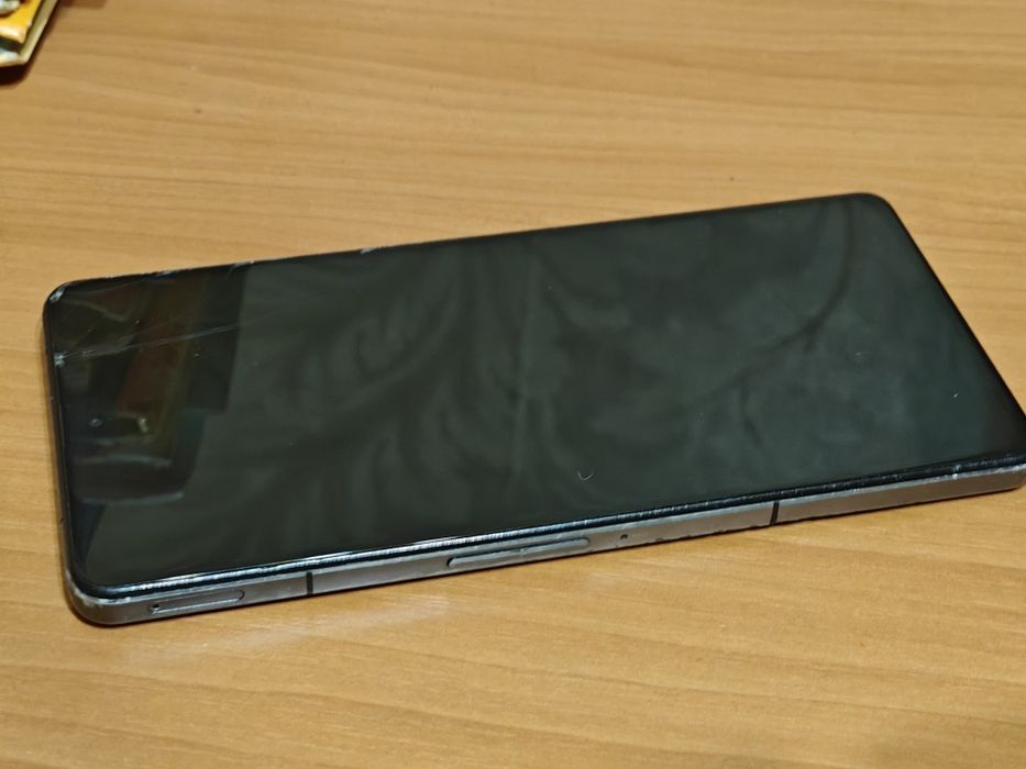 Продам poco f4 gt