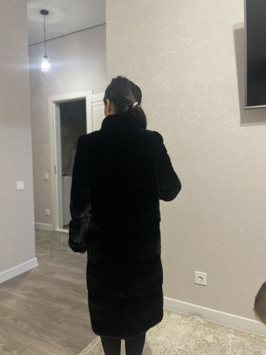 Продам норковую шубу