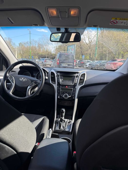 Hyundai i30 Hatchback | 1.6 Benzina | 7DCT (Automata) | Euro 6  | 135 CP  | 2015  | 145000 KM