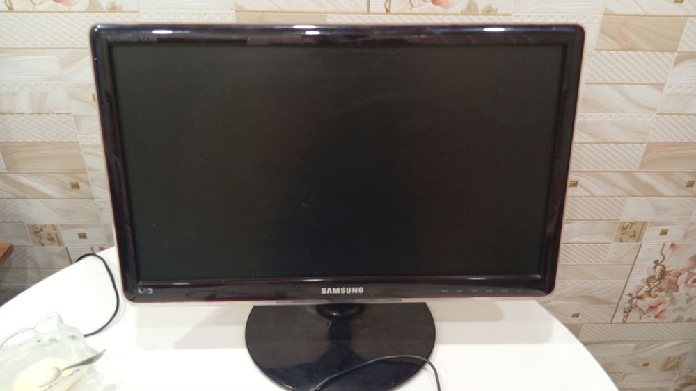 Продам монитор Samsung