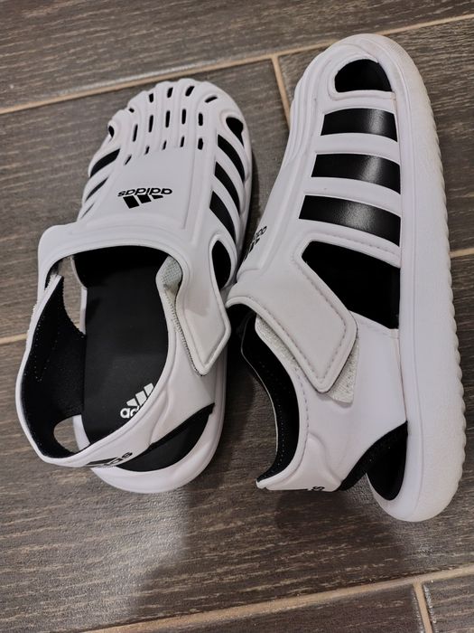 Adidas бели сандали