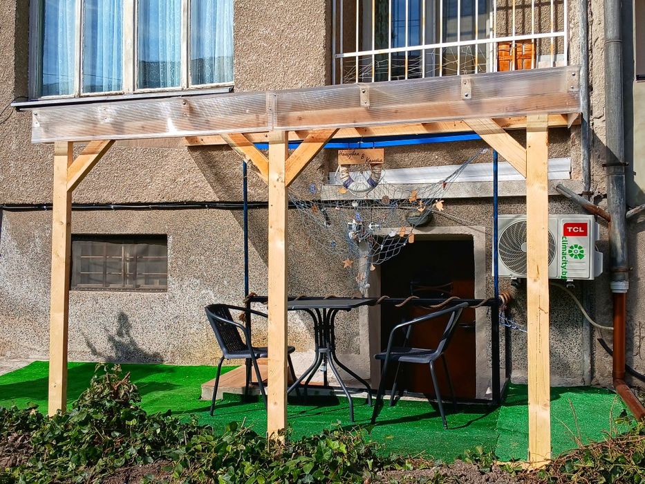 Морско Студио „Нощувка в Каюта“ - в Сърцето на Бургас!