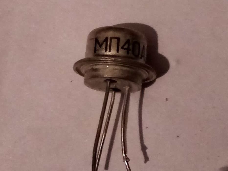 Продам радиодетали  транзисторы конденсаторы