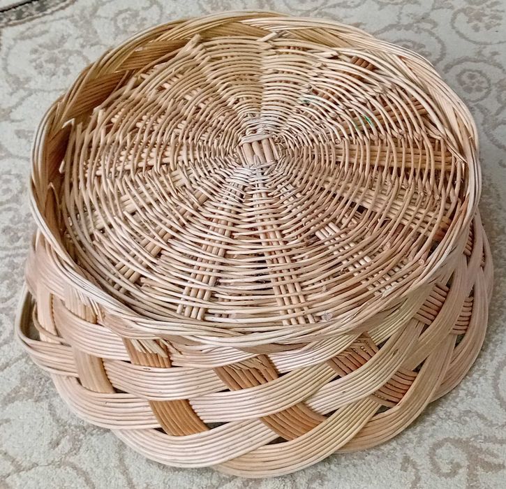 Голям плетен кош