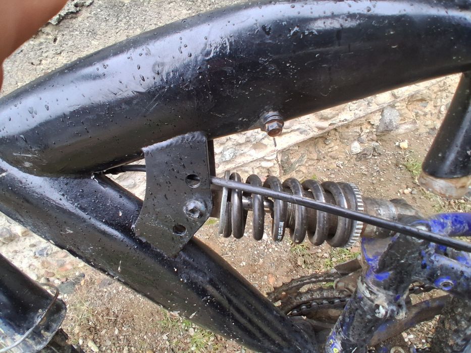 Bicicletă cu fulgera suspension