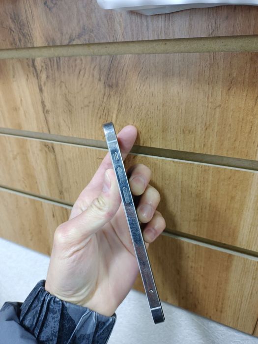 Iphone 12pro sotiladi