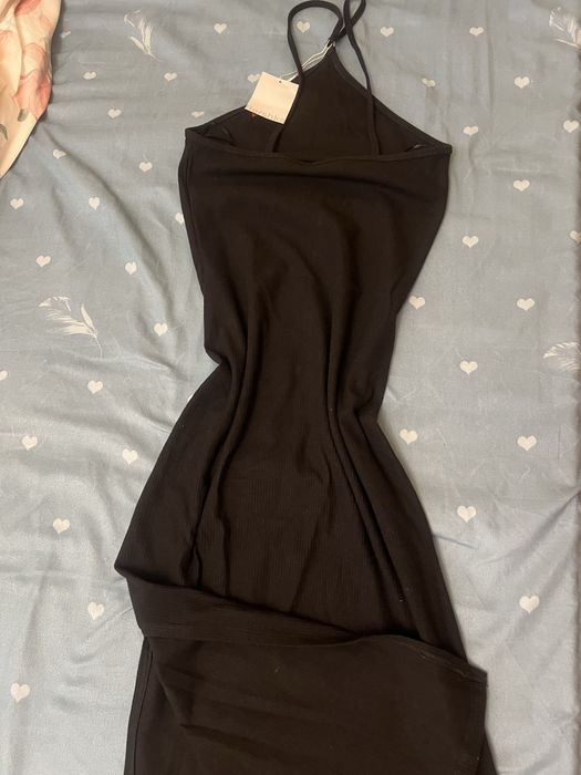 нова рокля Bershka