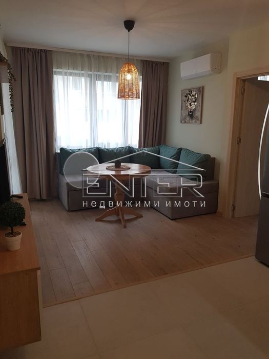 Дава се под наем Тристаен апартамент в Варна, Цветен квартал - 75 кв.м за 650 € - Снимка #2