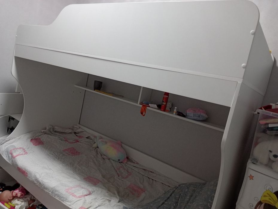 Кровать детская двухъярусная