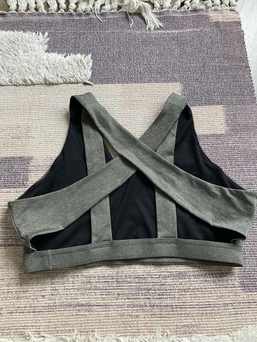 Nike спортно бюстие