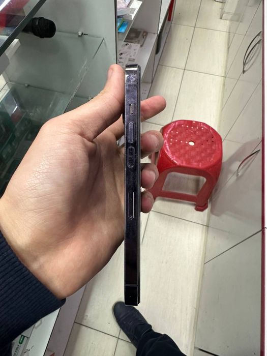 Iphone 14 pro purple