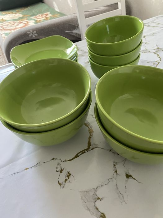 Вазы,тарелки, тёрки,сушилка.