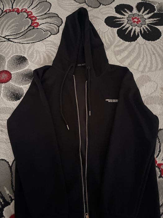 Спортивная новая кофта