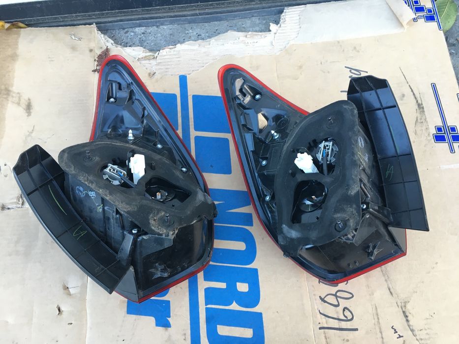 Stopuri/Triple st/dr Aripa Toyota Yaris 2016-2020