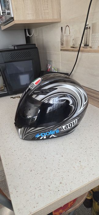 Vând casca moto AGV
