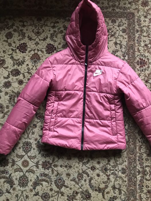 Яке Nike, пухенка и горнище