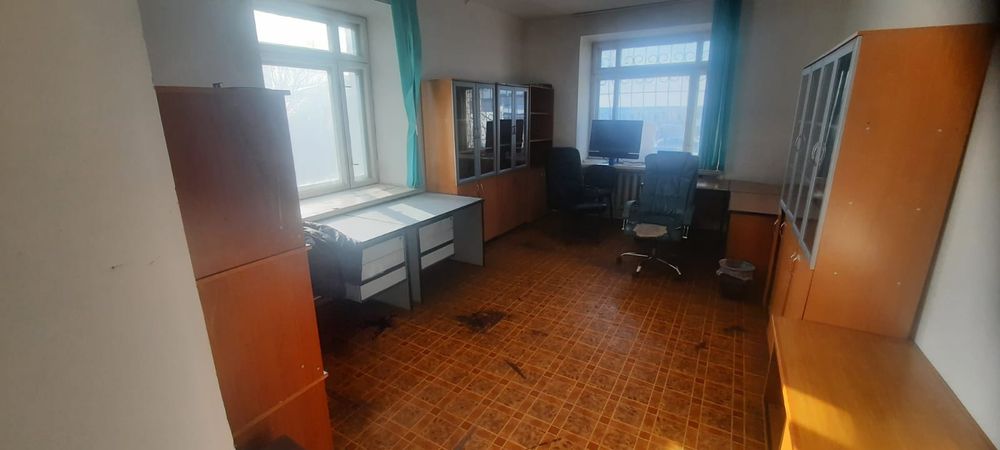 Сдается офис 102 кв.м на Сембинова