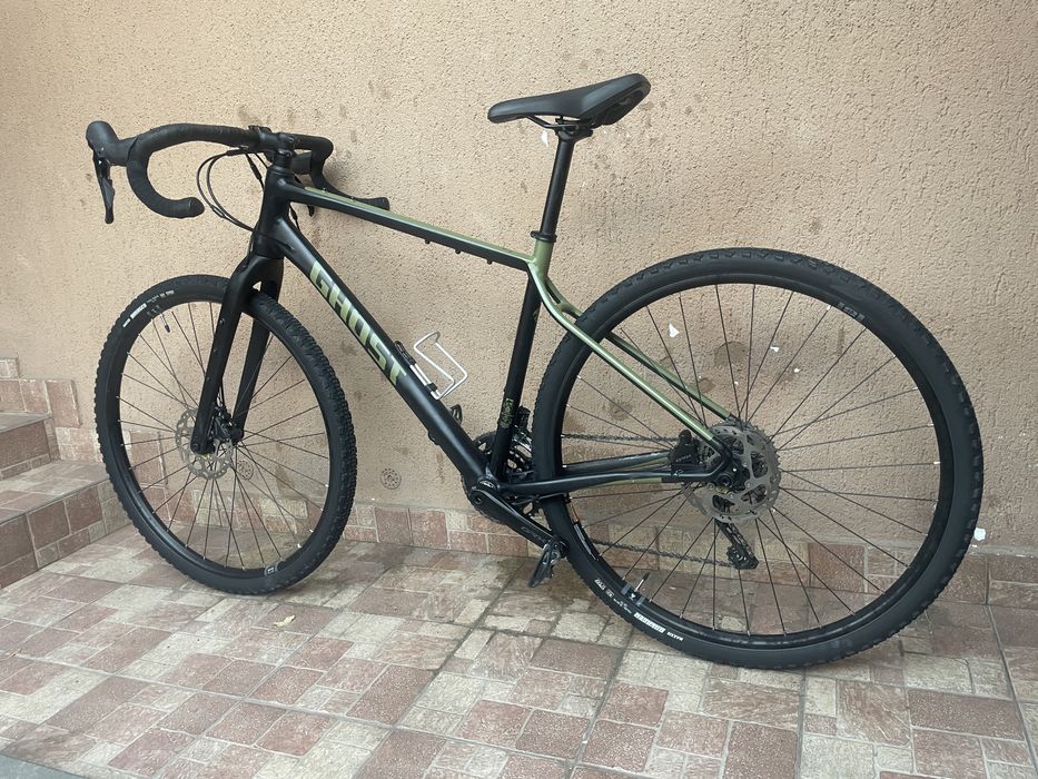 Bicicleta cursiera cyclocross gravel full GRX frane hidraulice