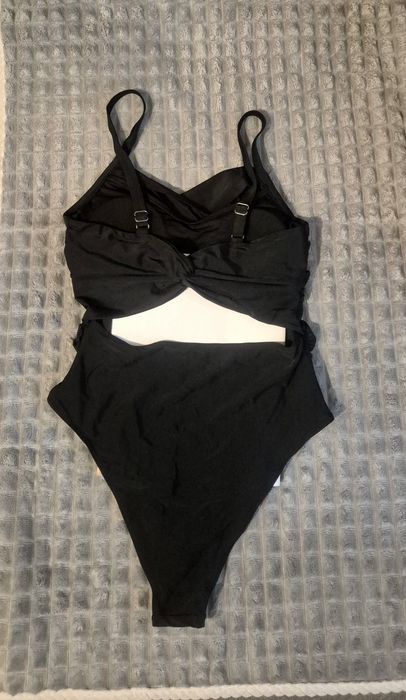 Costum baie întreg,Nou