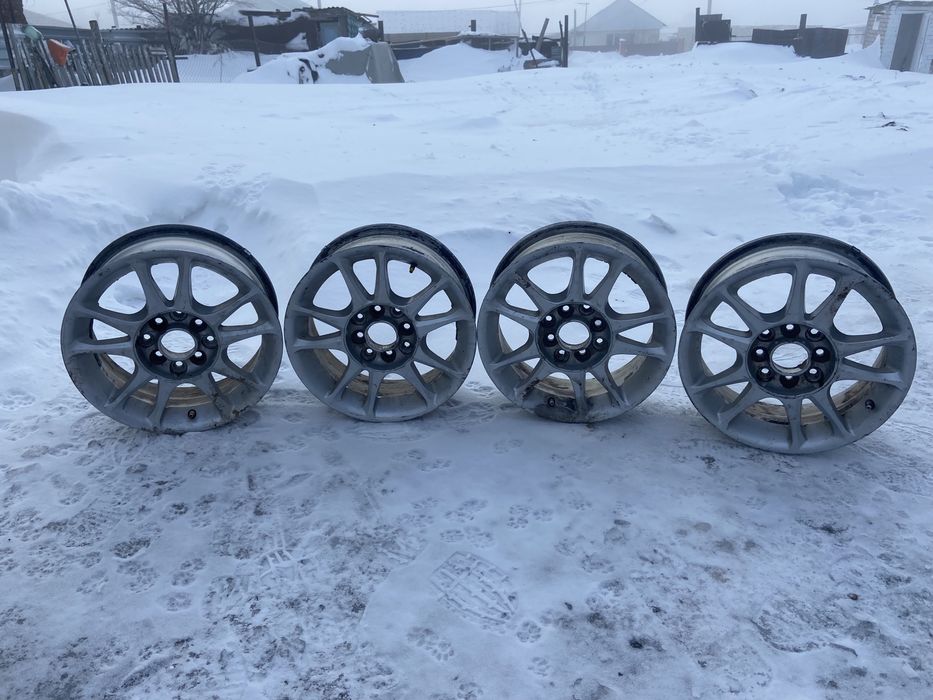 Титанки Универсальные Р14 в отличном состоянии!