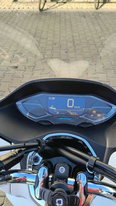 Scuter Honda PCX 125 ABS | 2023 | 7.603 km | Keyless | Parbrize inalte Puig + Givi