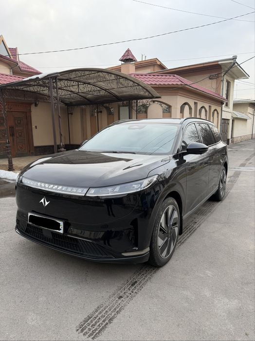 Dongfeng EV 008 sotiladi