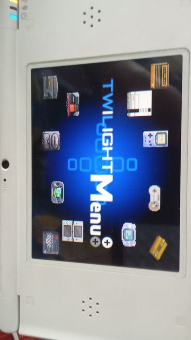 Nintendo DSi, прошитая