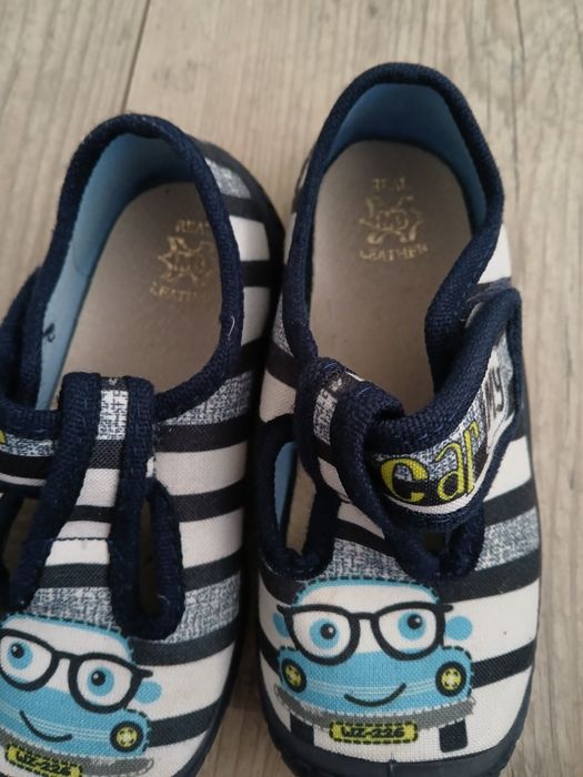 Пантофи 26 номер