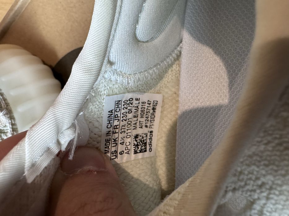 Yeezy 350 Bone 37