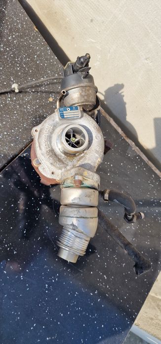 Turbina audi a4 b8 CAGA    03L 145 702H impecabila ca noua fara joc