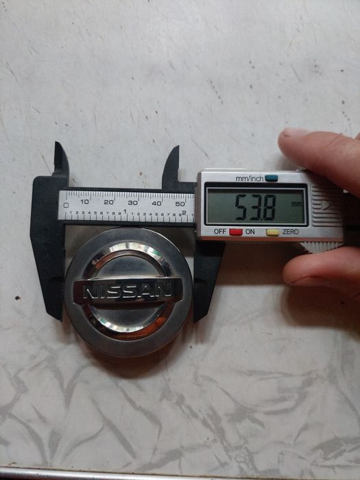 Колпачки дисков Nissan