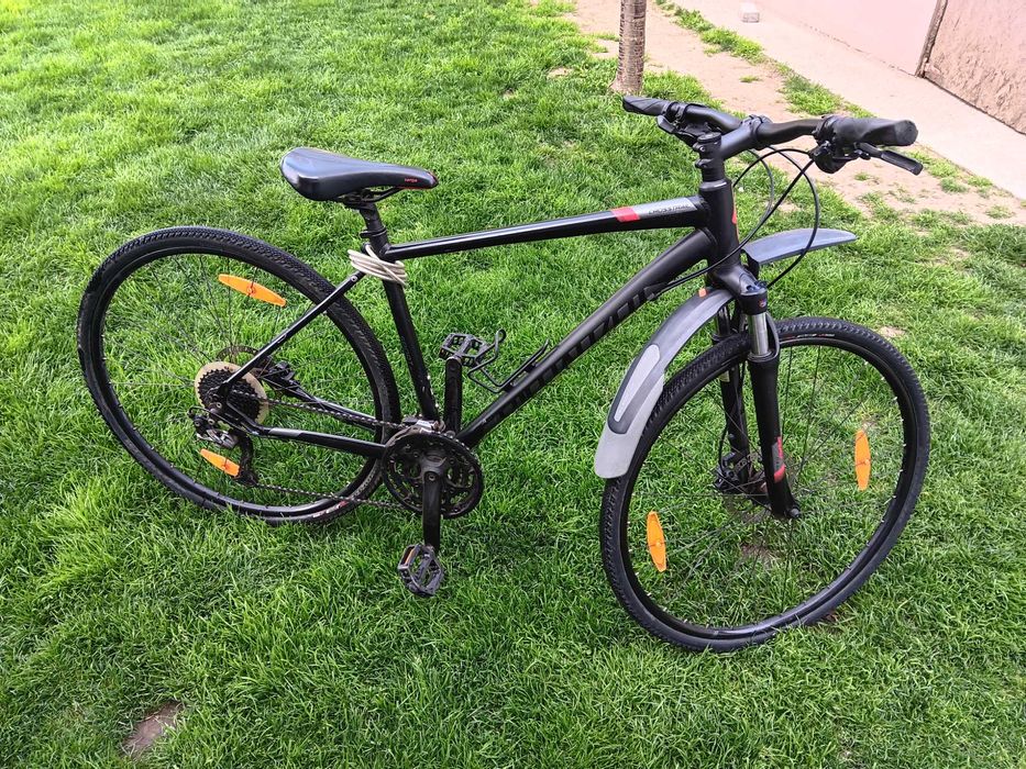 Bicicletă Specialized Crosstrail Sport Disc (3x9, Shimano + Tektro Auriga)