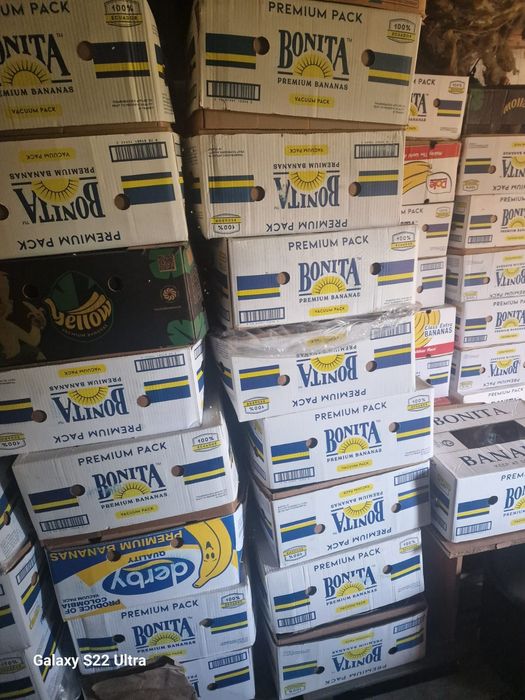 Vând baxuri noi!
