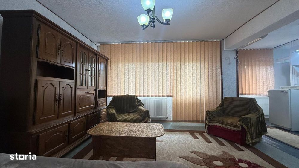 Garsoniera spatioasa cu balcon – Strada Lupeni, Ploiesti | Etaj 1 |