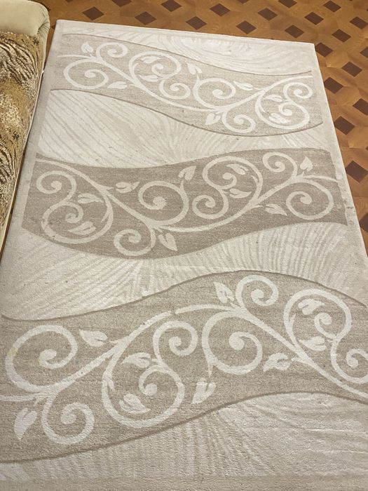 Ковер в хорошем состоянии СРОЧНО