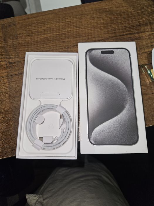 Срочно продаю iPhone 15 Pro256GB WhiteTitanium,идеал,100% аккумуляр