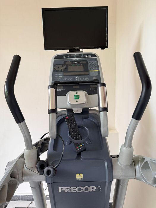 PRECOR AMT 100i Made in USA – Aparat Fitness Profesional Adaptive / Eliptică / Stepper / Urcat Scări
