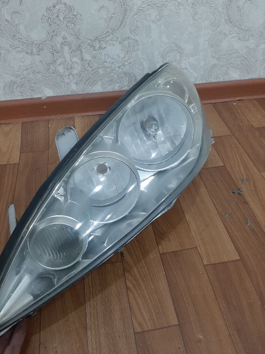 Передние фары Camry 35