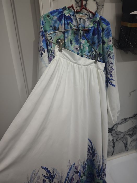 Продам кастюм двойки и тройки