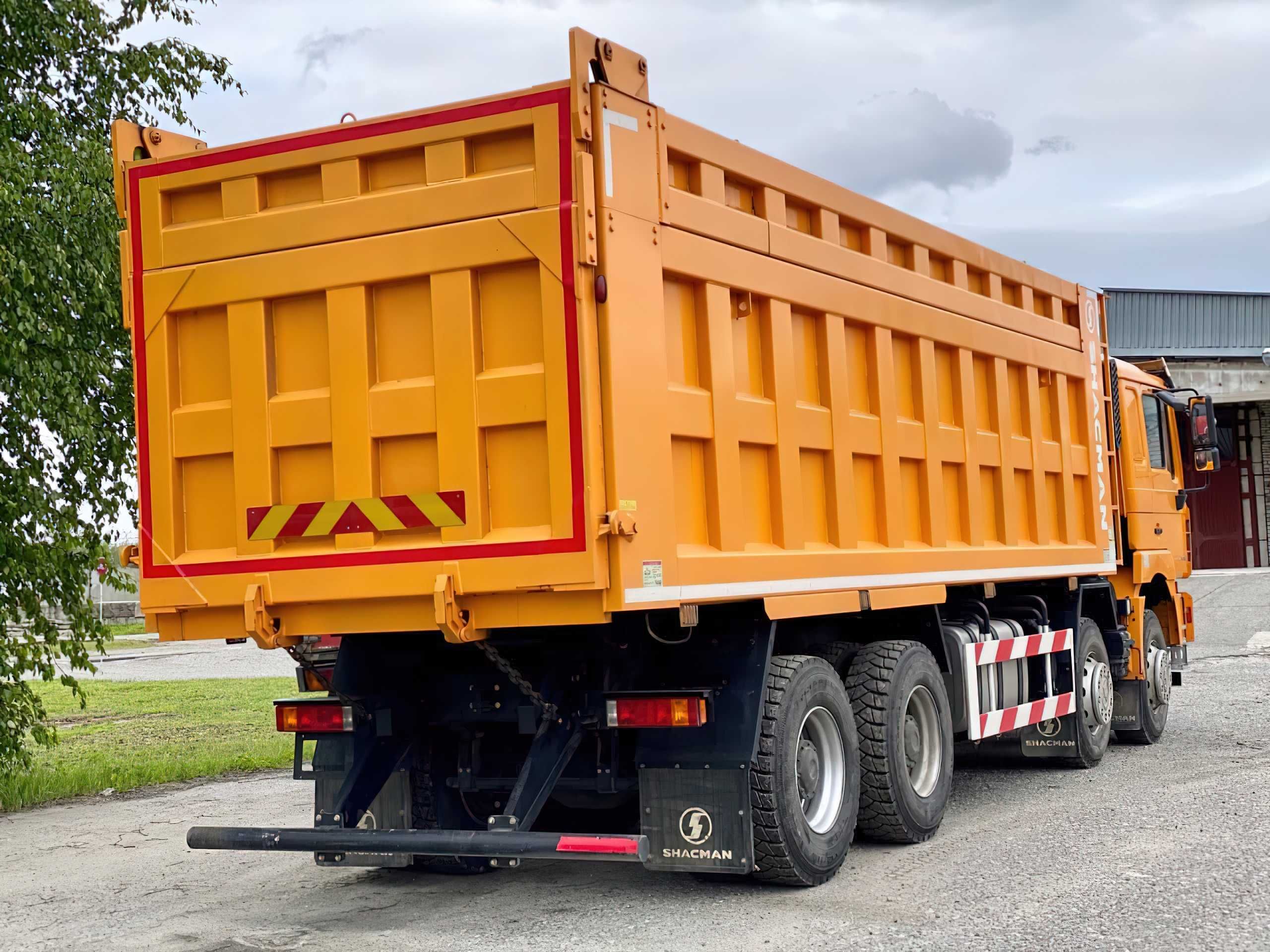 Самосвалы shacman 8x4. Shacman f3000 самосвал. Шахман 3000 самосвал. Самосвал Shacman f3000 8x4. Шакман f3000 самосвал.