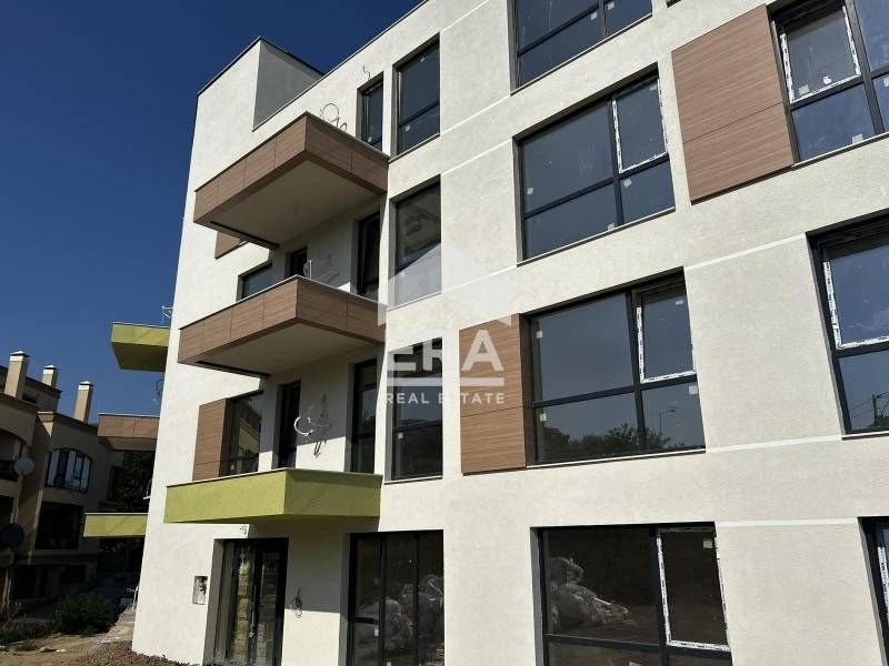 Продава се Двустаен апартамент в Варна, Виница - 62 кв.м за 1968 €/кв.м - Снимка #3