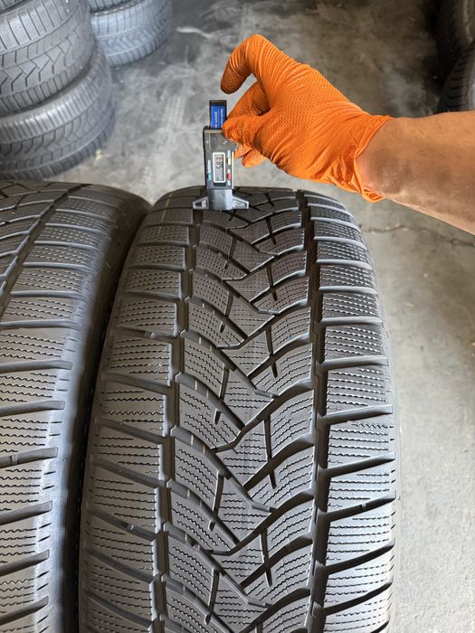 2 anvelope iarna 255/50/20 , Dunlop , 5.8 mm !
