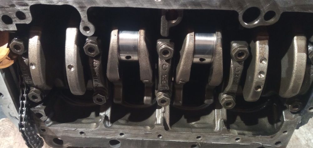 Колянов вал за 2.0 тди BKD 140кс за Фолксваген, Ауди, Шкода Сеат