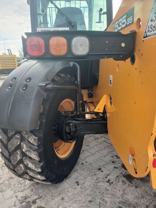 Телескопичен товарач JCB 535-95 - 9.5 м