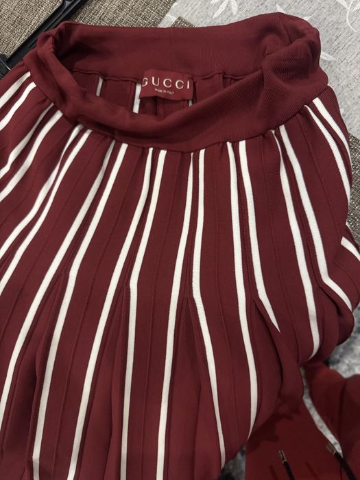 Gucci костюм от плетиво съдържащ блуза и пола ежедневни поводи