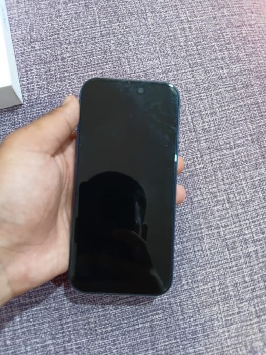 iPhone 17 Pro синий цвет
