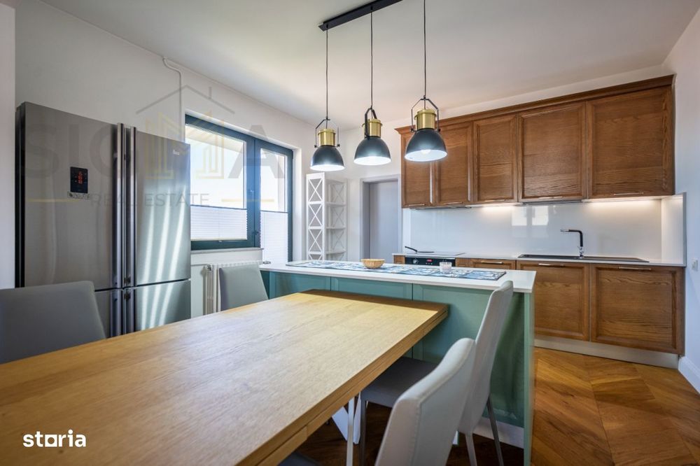 Apartament central, 4 camere, 100 mp, langa UMF