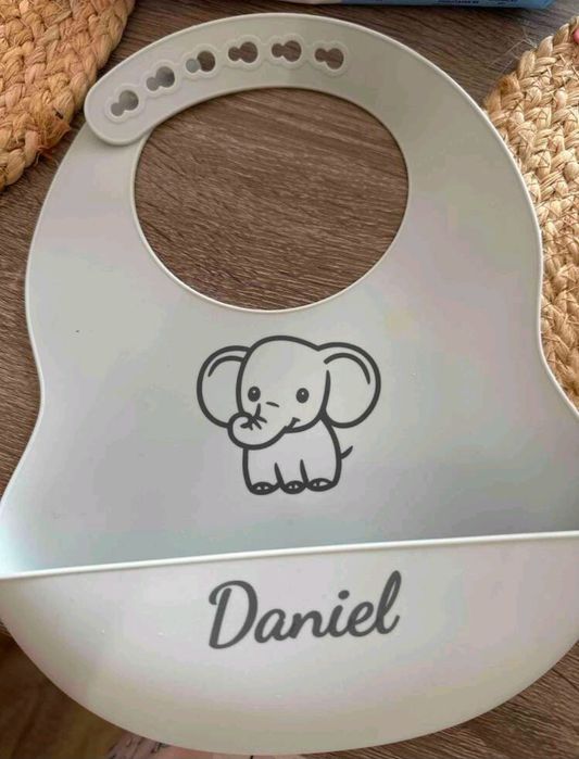 Персонализиран подарък лигавник за бебе