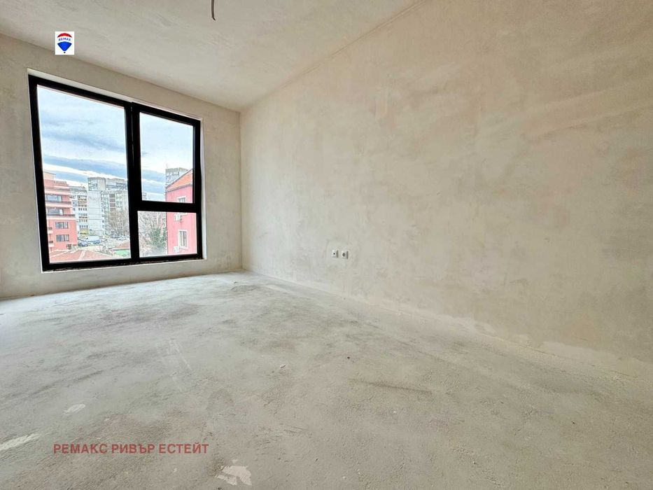 Продава се Двустаен апартамент в Русе, Широк център - 72 кв.м за 758 €/кв.м - Снимка #1